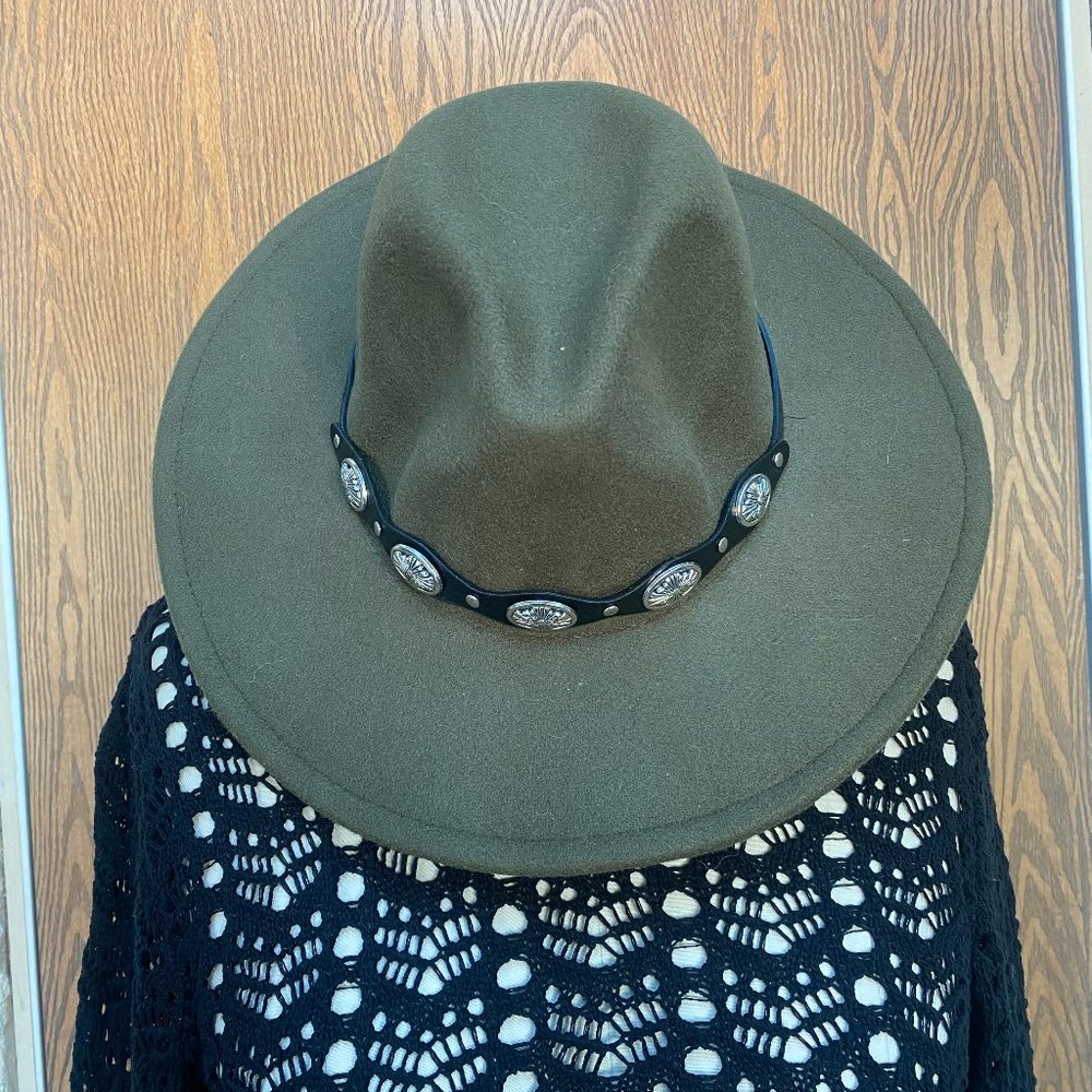 3 hats little worn $20 each or all 3 for $45